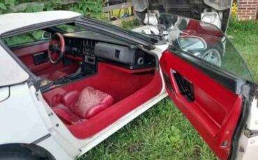 Chevrolet-Corvette-1989-White-7