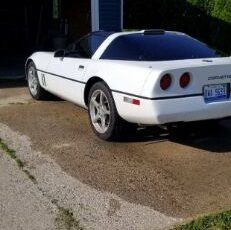 Chevrolet-Corvette-1990-2