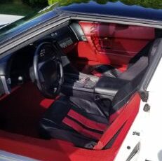 Chevrolet-Corvette-1990-3
