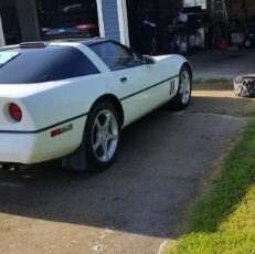 Chevrolet-Corvette-1990-4