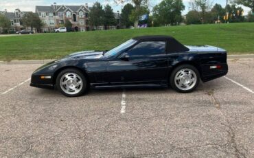 Chevrolet-Corvette-1990-Black-4