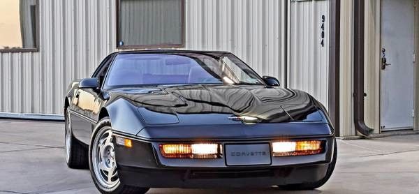 Chevrolet-Corvette-1990-Black-Gray-Leather-3