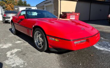 Chevrolet-Corvette-1990-Hatchback-1