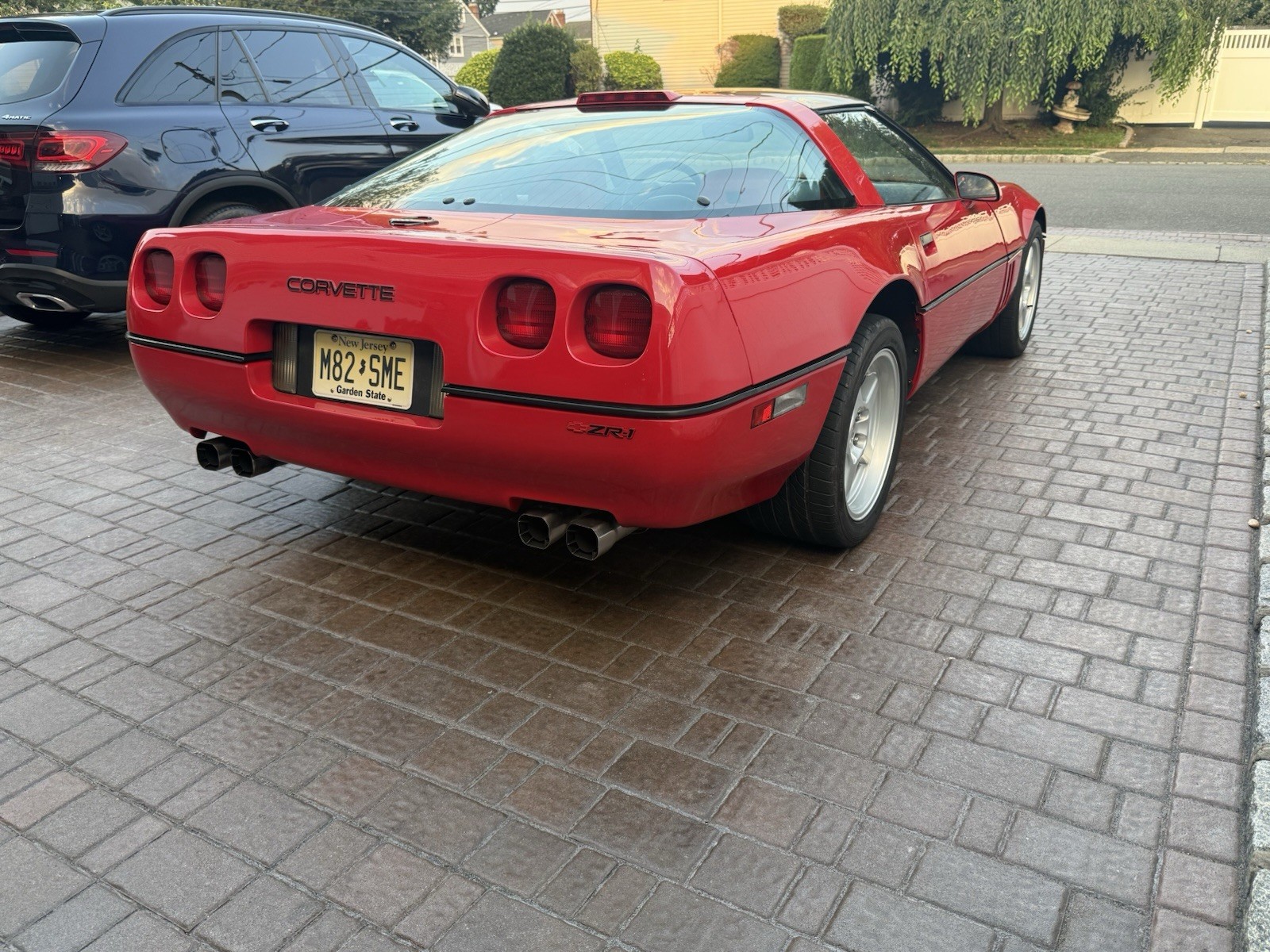 Chevrolet-Corvette-1990-Hatchback-11