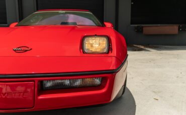 Chevrolet-Corvette-1990-Hatchback-16