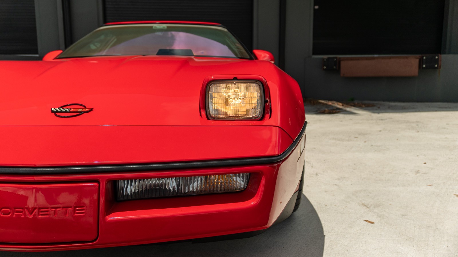 Chevrolet-Corvette-1990-Hatchback-16