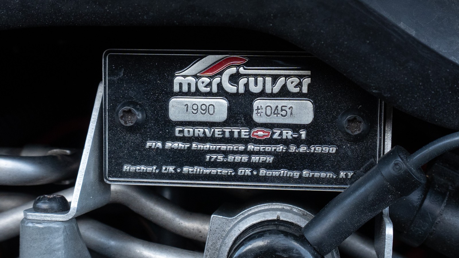 Chevrolet-Corvette-1990-Hatchback-18