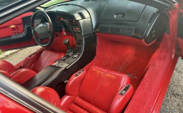 Chevrolet-Corvette-1990-Hatchback-3