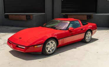 Chevrolet-Corvette-1990-Hatchback