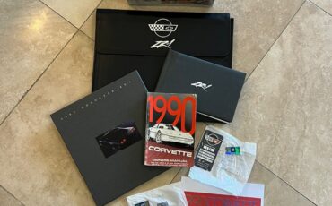 Chevrolet-Corvette-1990-Hatchback-38