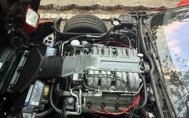 Chevrolet-Corvette-1990-Hatchback-4