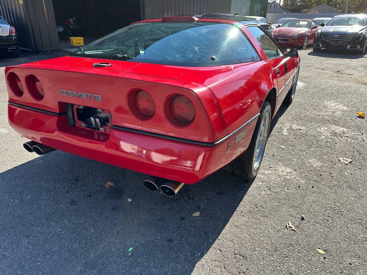 Chevrolet-Corvette-1990-Hatchback-5