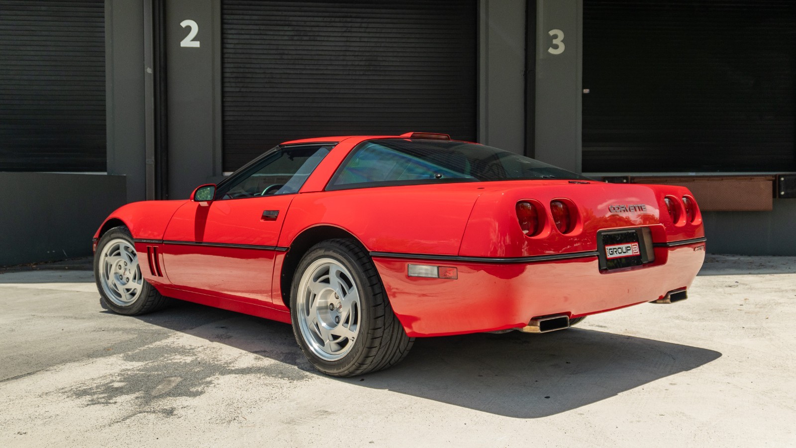 Chevrolet-Corvette-1990-Hatchback-5
