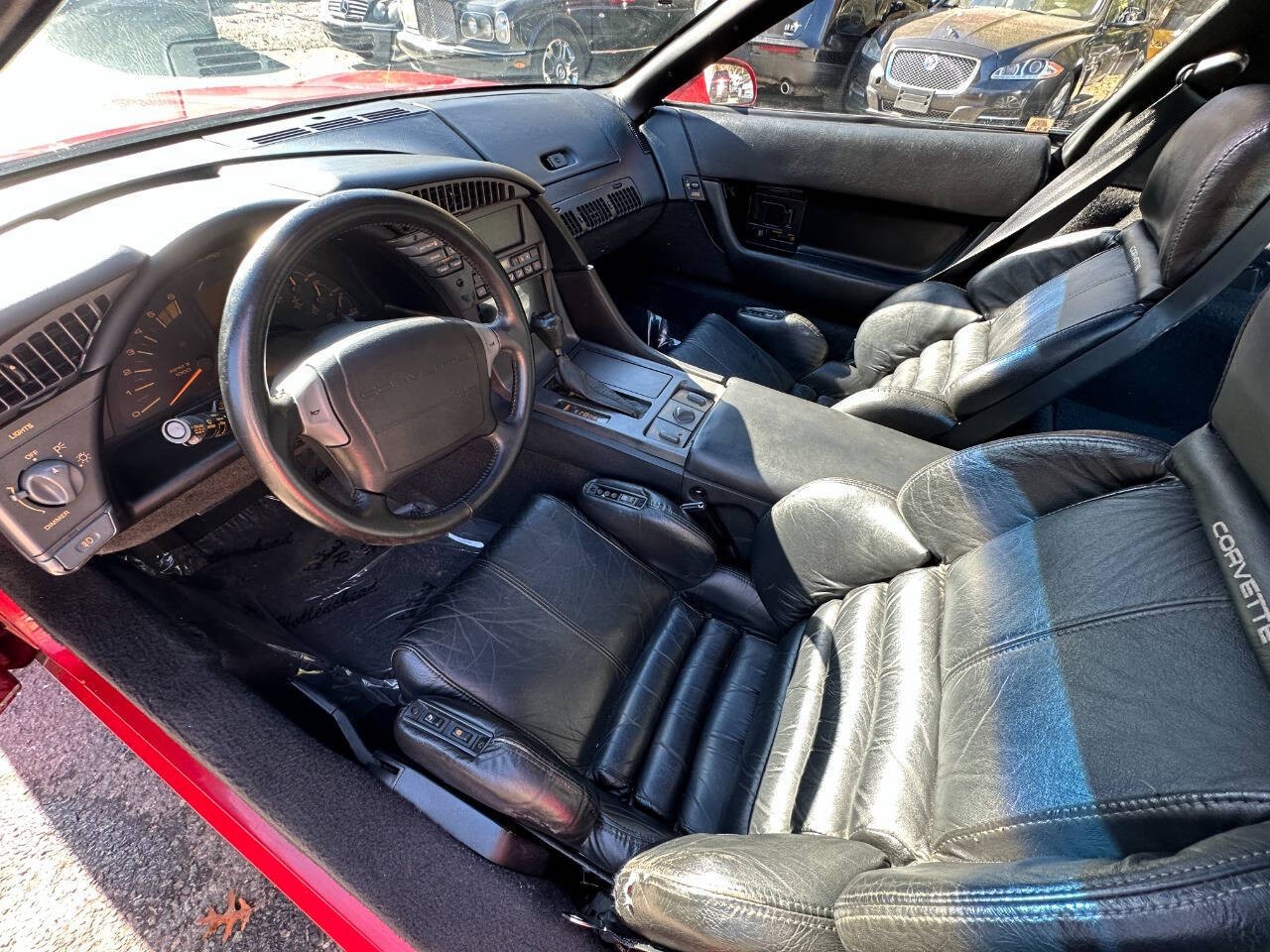 Chevrolet-Corvette-1990-Hatchback-7