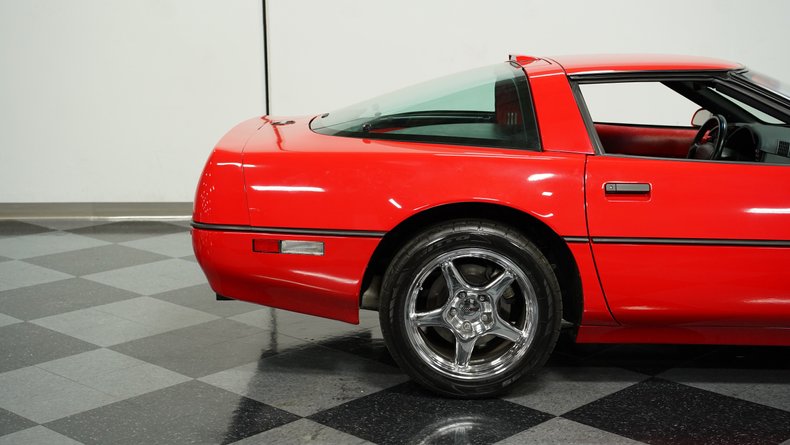 Chevrolet-Corvette-1990-Torch-Red-Bright-Red-26