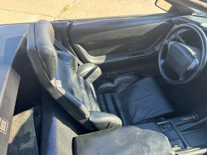 Chevrolet-Corvette-1990-Triple-Black-Black-10