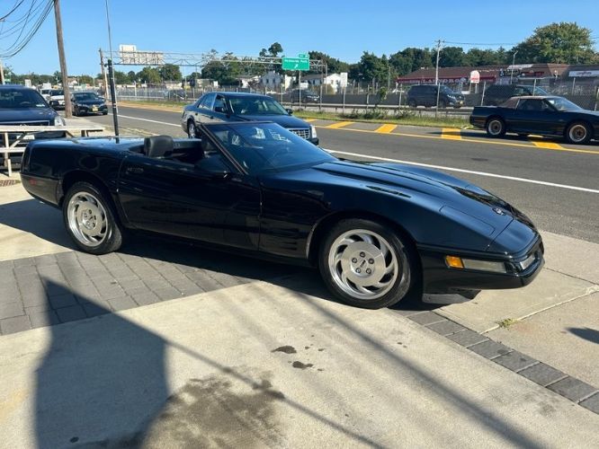Chevrolet-Corvette-1990-Triple-Black-Black-21