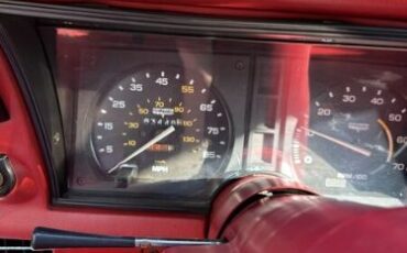 Chevrolet-Corvette-1990-White-Red-11