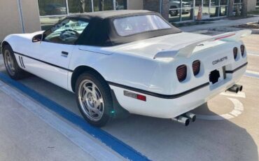 Chevrolet-Corvette-1990-White-Red-Leather-14