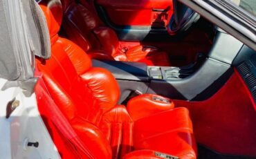 Chevrolet-Corvette-1990-White-Red-Leather-16