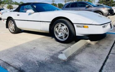 Chevrolet-Corvette-1990-White-Red-Leather-17