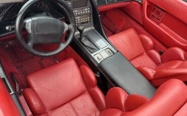 Chevrolet-Corvette-1990-White-Torch-Red-19