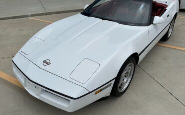 Chevrolet-Corvette-1990-White-Torch-Red-5