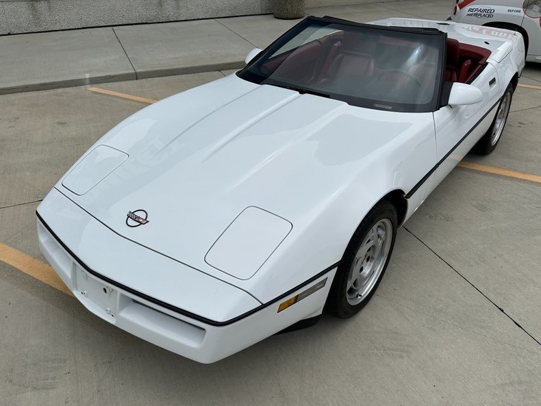 Chevrolet-Corvette-1990-White-Torch-Red-5