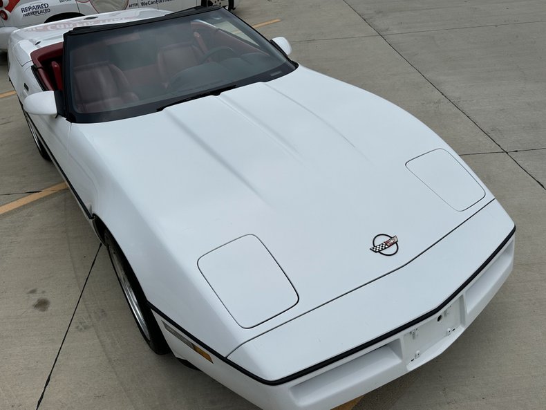 Chevrolet-Corvette-1990-White-Torch-Red-6
