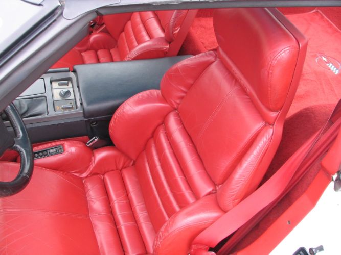 Chevrolet-Corvette-1991-12