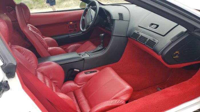 Chevrolet-Corvette-1991-19