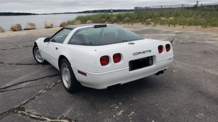Chevrolet-Corvette-1991-3