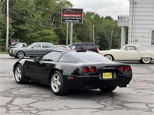 Chevrolet-Corvette-1991-4