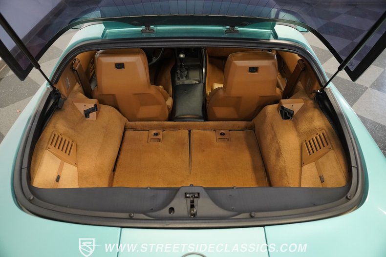 Chevrolet-Corvette-1991-Turquoise-Metallic-Cognac-24