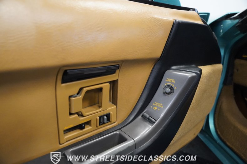 Chevrolet-Corvette-1991-Turquoise-Metallic-Cognac-40