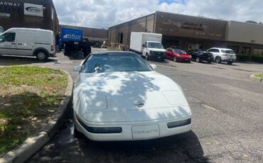 Chevrolet-Corvette-1991-White-6