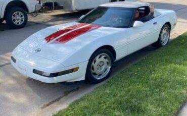Chevrolet-Corvette-1991-White-Red-Cloth-9