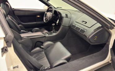 Chevrolet-Corvette-1992-Arctic-White-Black-42