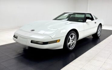 Chevrolet-Corvette-1992-Arctic-White-Black-5