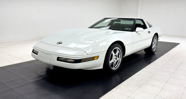Chevrolet-Corvette-1992-Arctic-White-Black-5