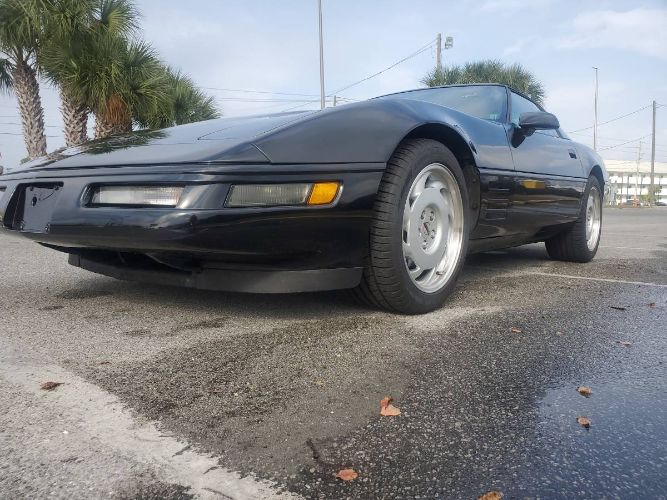 Chevrolet-Corvette-1992-Black-11
