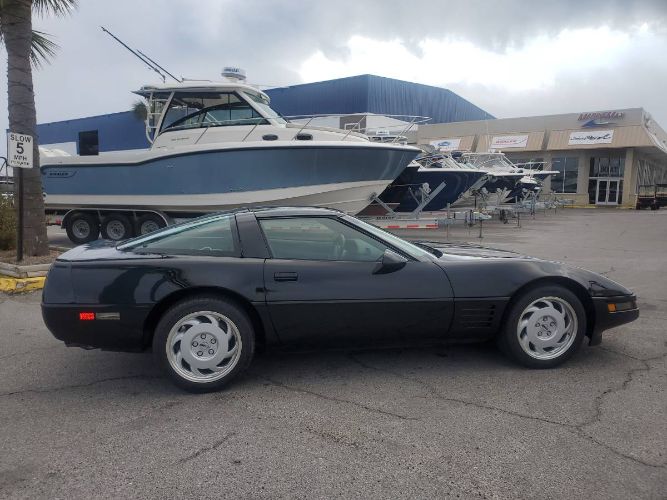 Chevrolet-Corvette-1992-Black-12