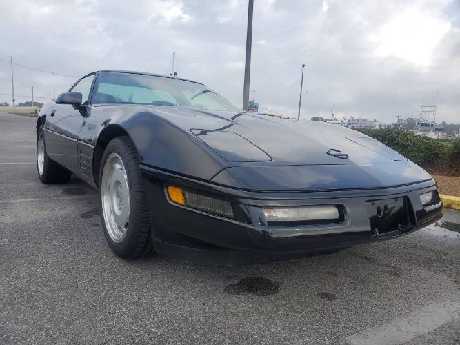 Chevrolet-Corvette-1992-Black-2