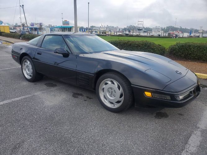 Chevrolet-Corvette-1992-Black-5