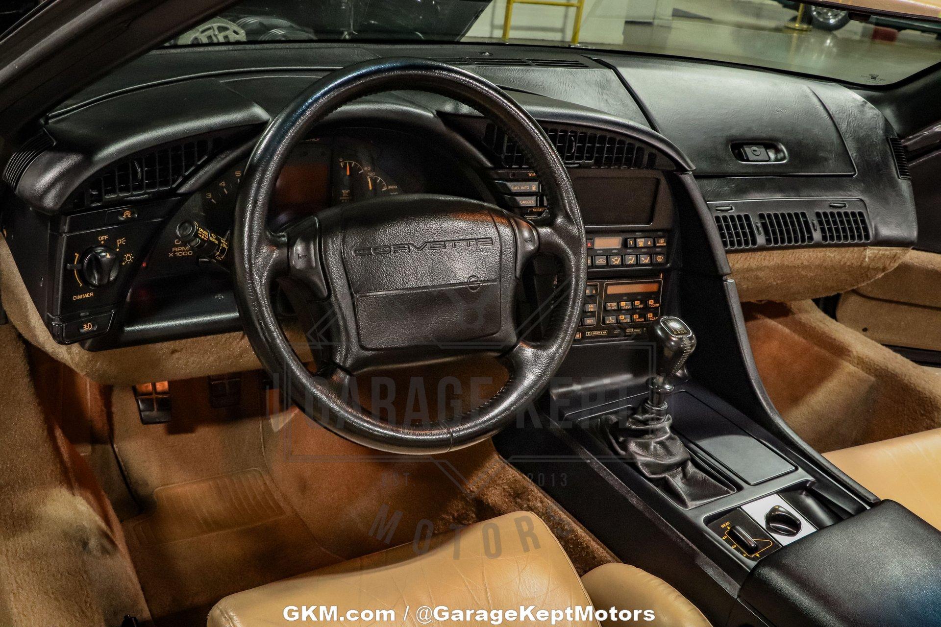 Chevrolet-Corvette-1992-Black-Tan-3