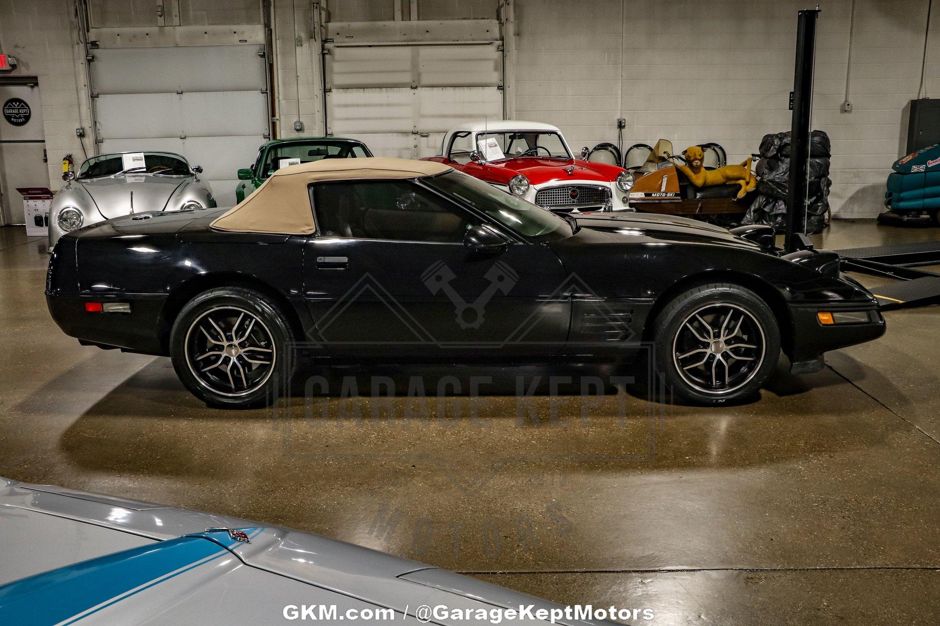 Chevrolet-Corvette-1992-Black-Tan-30
