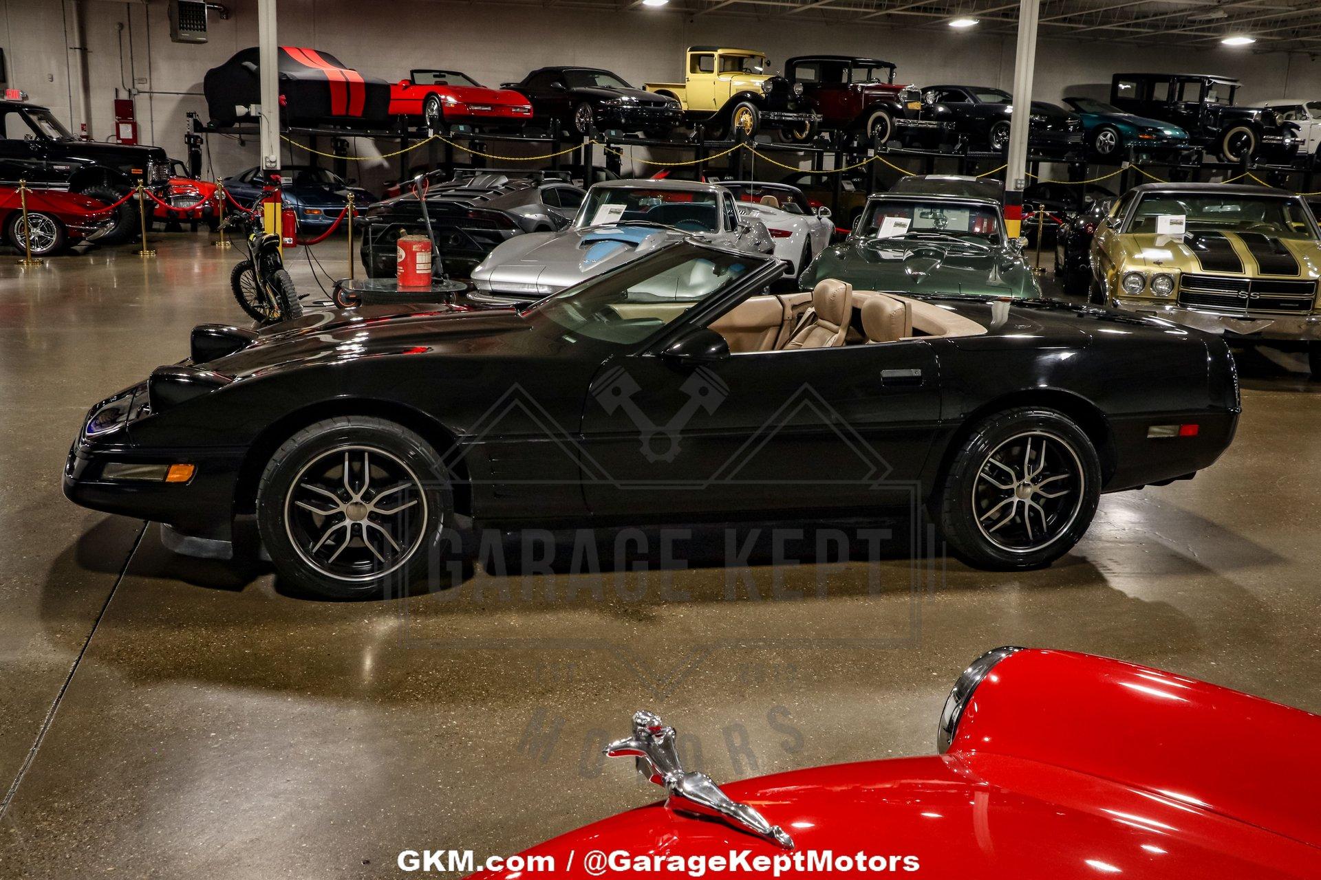 Chevrolet-Corvette-1992-Black-Tan-43