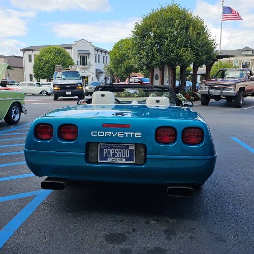 Chevrolet-Corvette-1992-BlueWhite-top-White-8