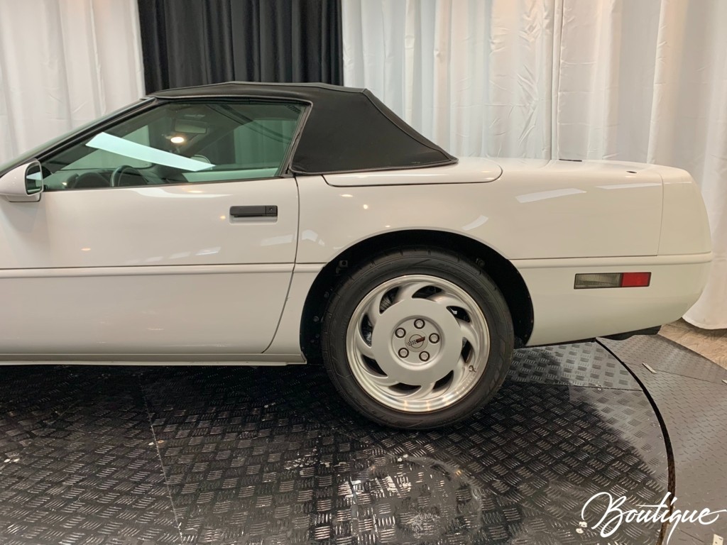 Chevrolet-Corvette-1992-Convertible-10