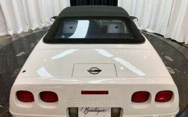 Chevrolet-Corvette-1992-Convertible-12